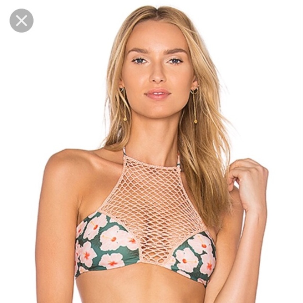 Acacia Panama top in Mahalo